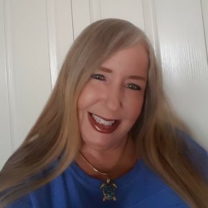 Meet your Posher, Debra